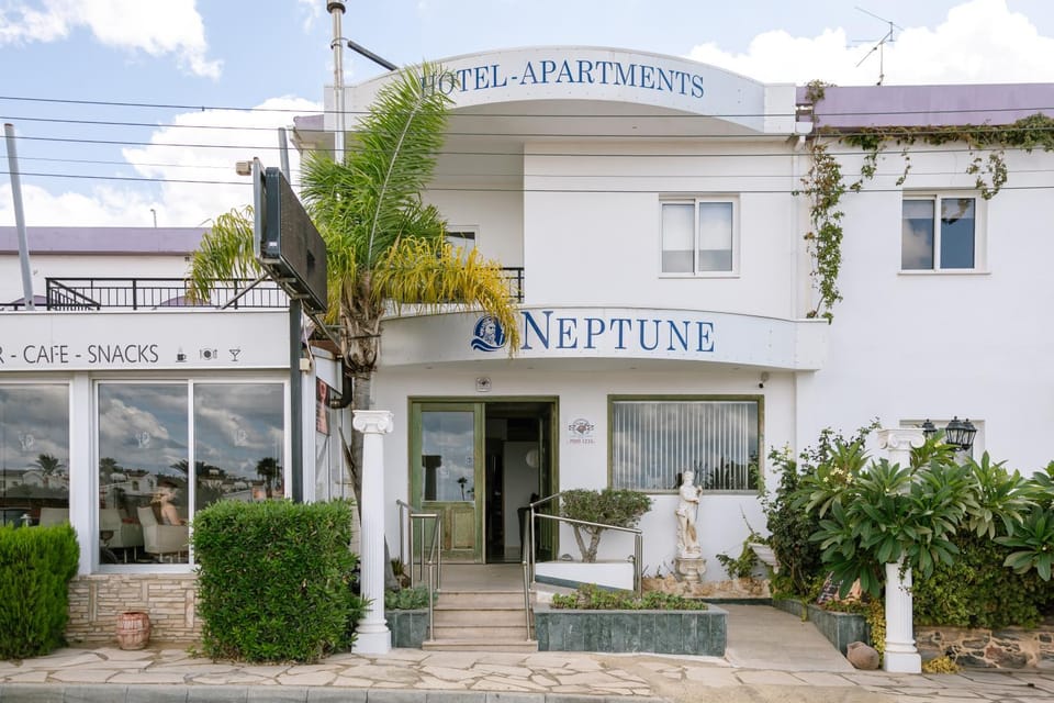 Property building, Facade/entrance, Day, Text overlay, Street view