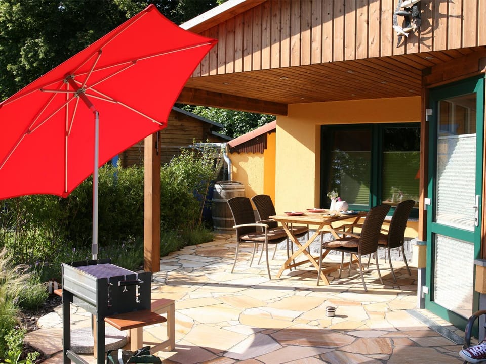Property building, BBQ facilities, Garden, Balcony/Terrace