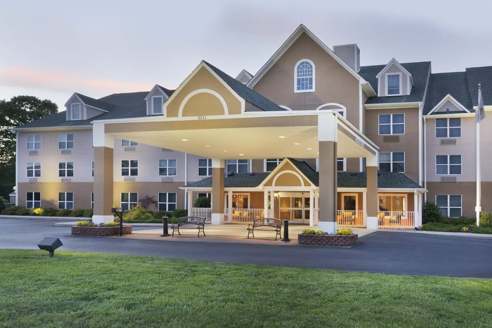 Property building, Facade/entrance