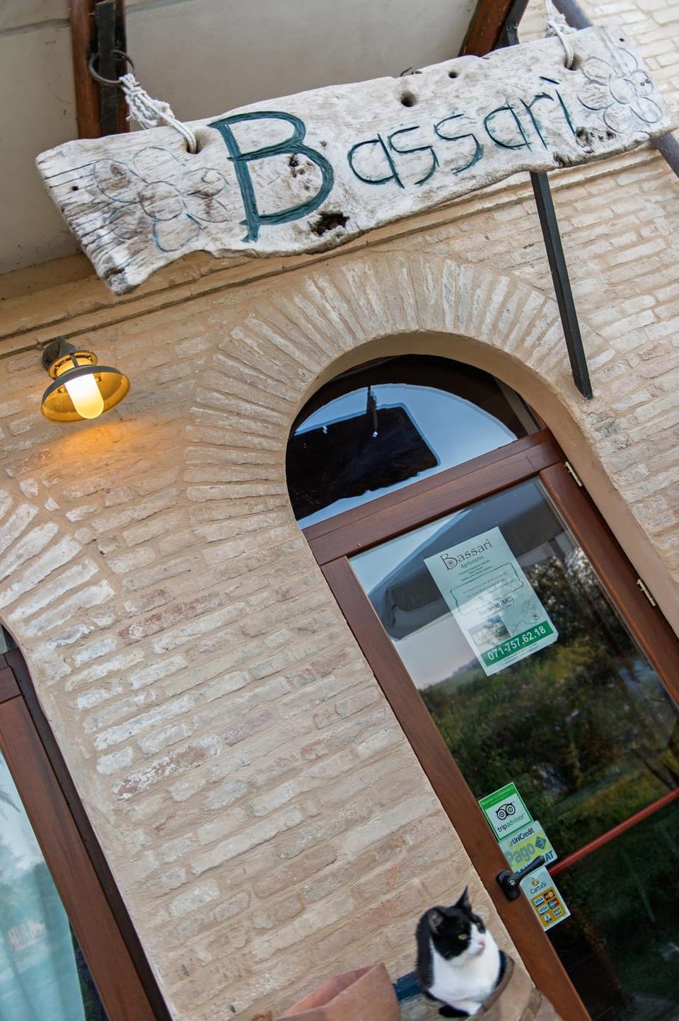 Facade/entrance