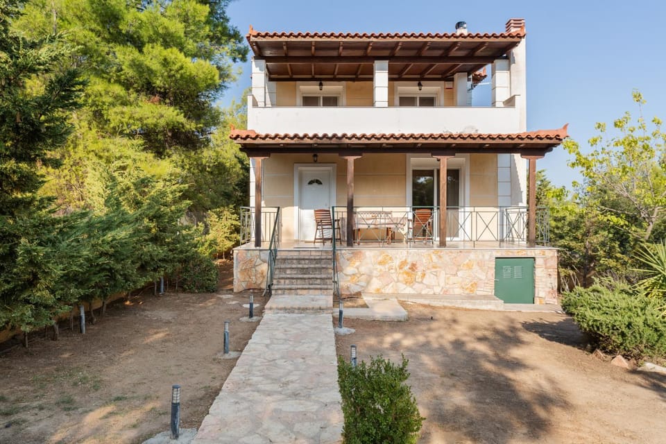 Property building, Patio, Day, Garden, View (from property/room), Balcony/Terrace, Garden view