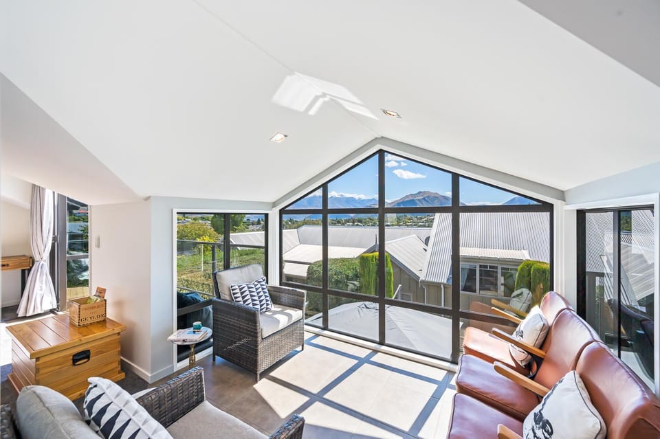 View (from property/room), Seating area, Lake view, Lake view, Mountain view, Mountain view