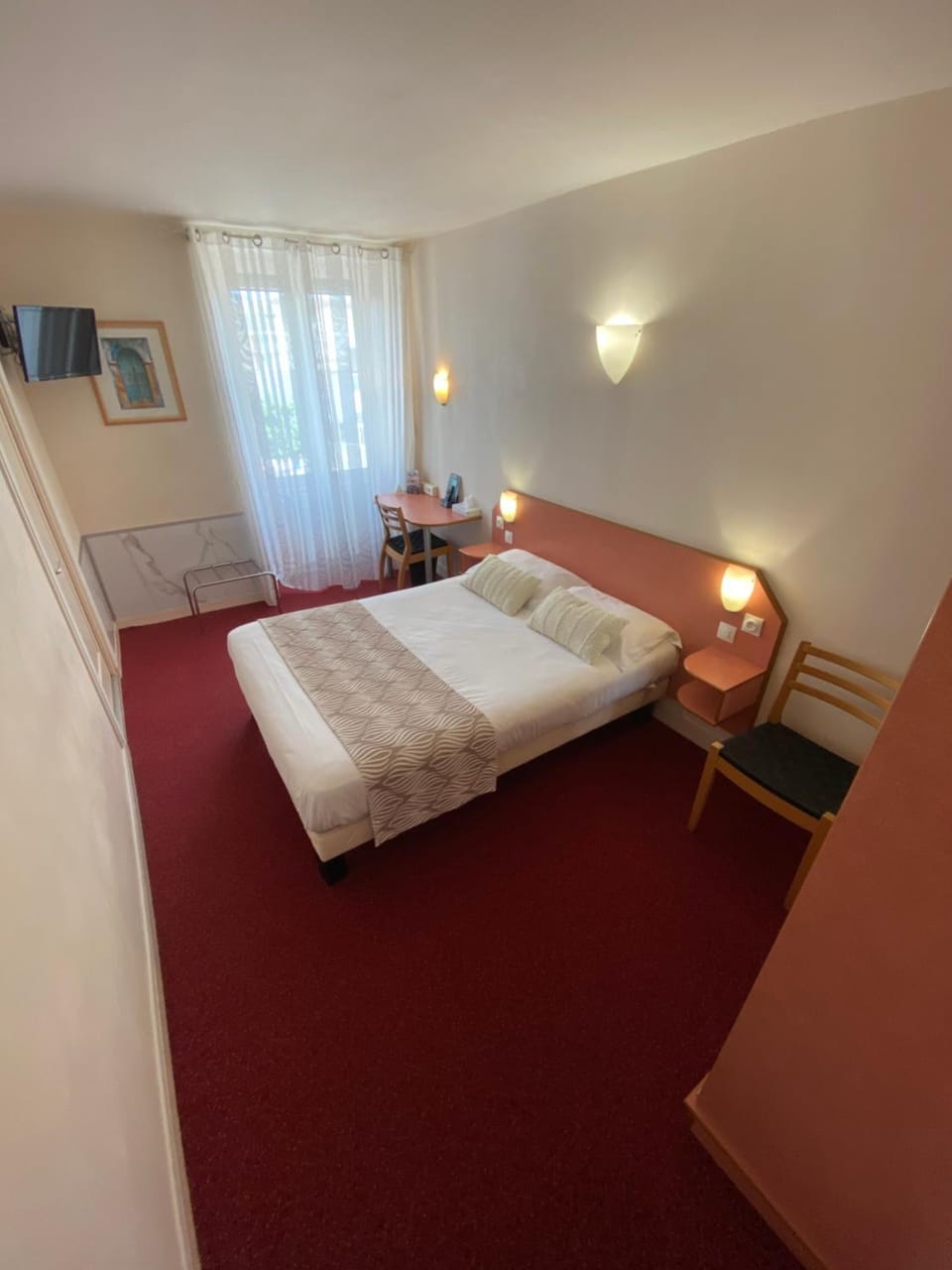 Photo of the whole room