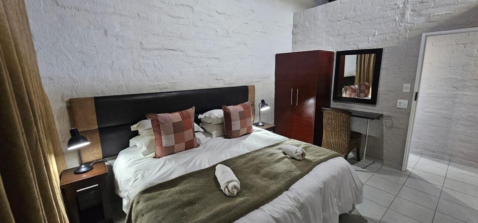 Bed, Bedroom, wardrobe