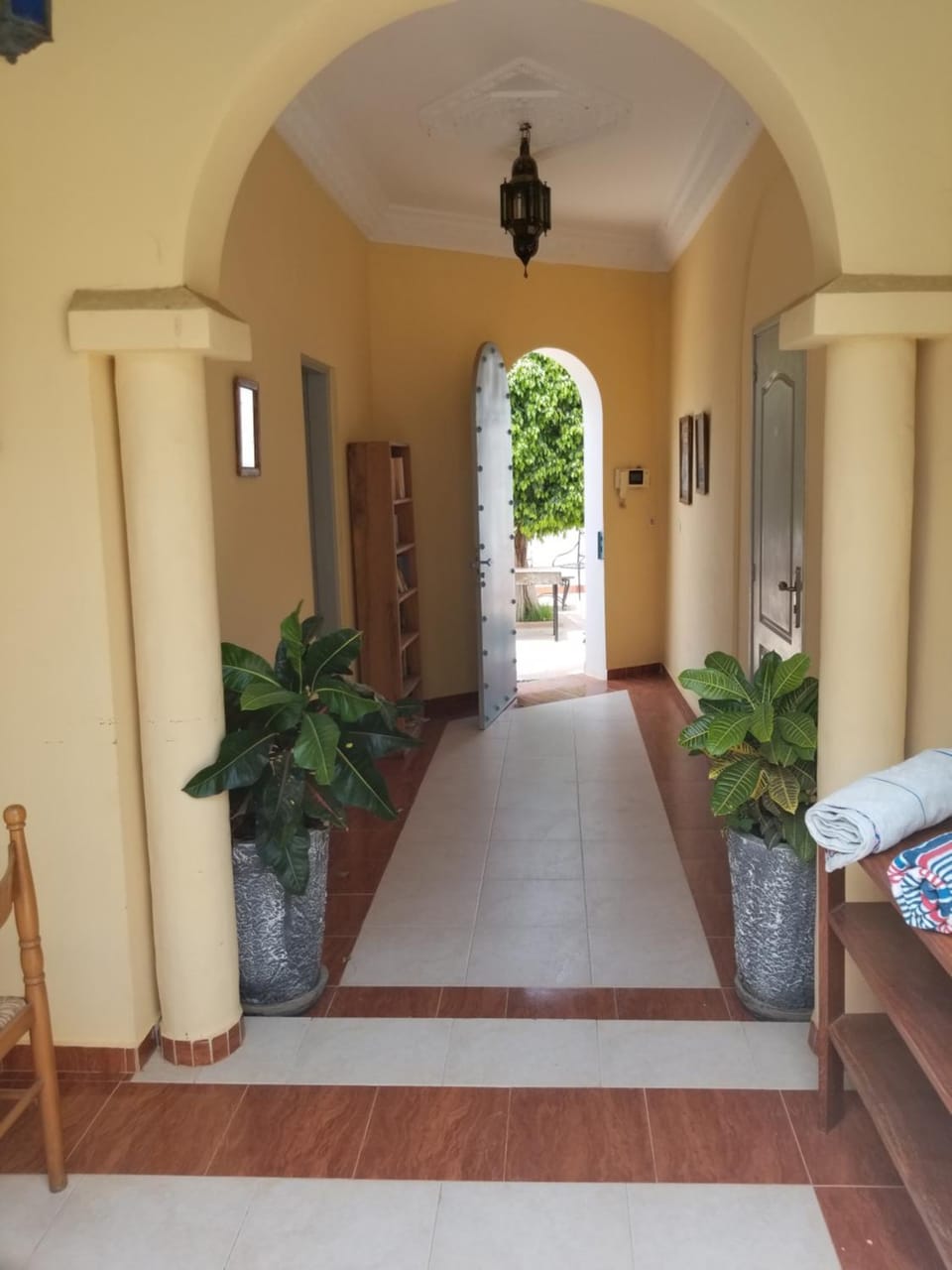 Facade/entrance