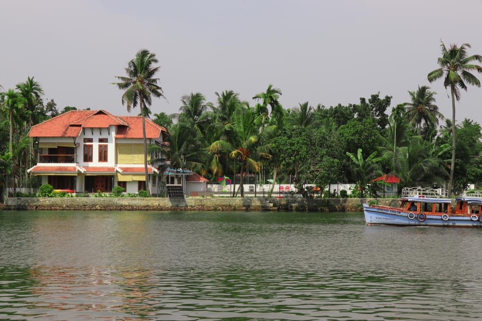 Property building, Nearby landmark, Neighbourhood