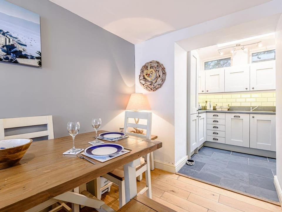 Sunny Shores House in Aberdyfi