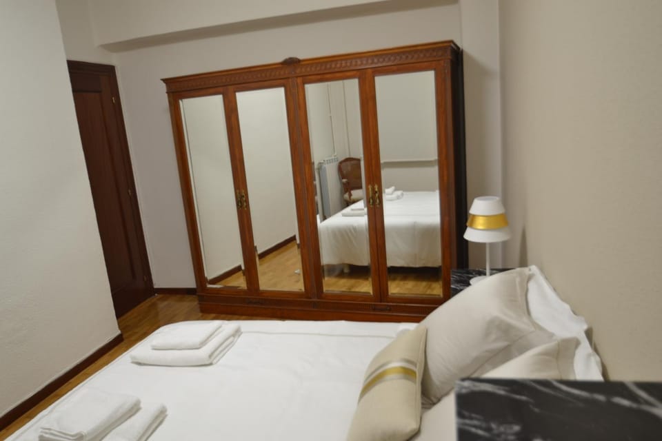 JV40 TURISMO Apartment in Logrono