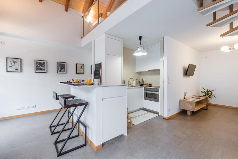 SOBRI Cork House - Sustainable Loft Apartment in Porto