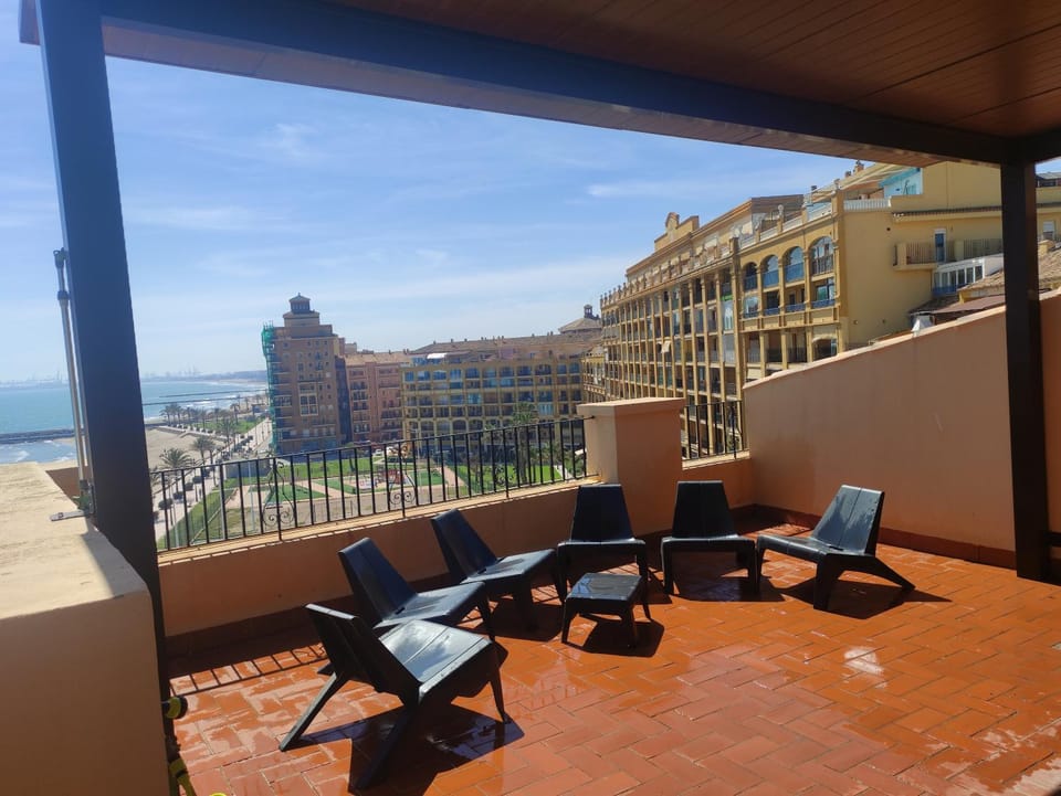 Natural landscape, View (from property/room), Balcony/Terrace, Seating area, Sea view