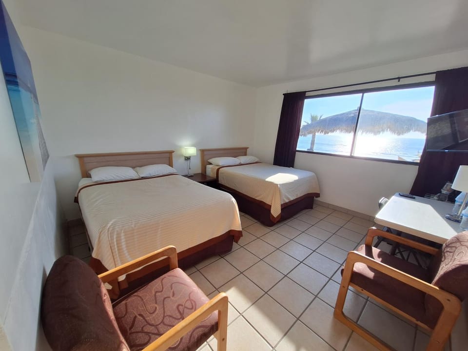 #38 Bungalow Seaside Hotel & Victors RV Park Hotel in San Felipe