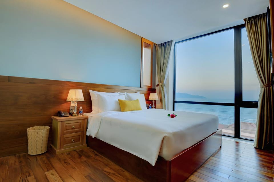 Bed, View (from property/room), View (from property/room), Decorative detail, Bedroom, Landmark view, Landmark view, Mountain view, Mountain view, Sea view, Sea view, Area and facilities, Area and facilities, Family, furniture, furniture, VIP, VIP, wedding