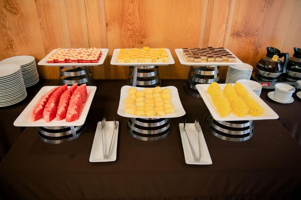 Restaurant/places to eat, Food and drinks, Food, Breakfast, Continental breakfast, Buffet breakfast