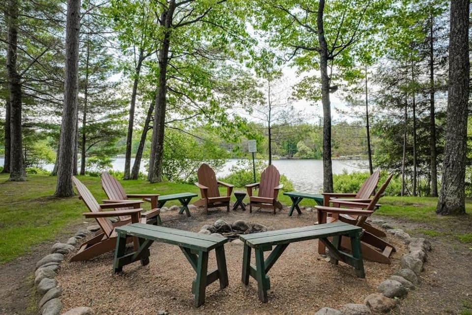 Island View Lodge House in Wisconsin