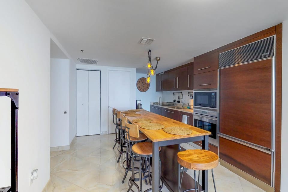 Iconic Views Apartment in Brickell
