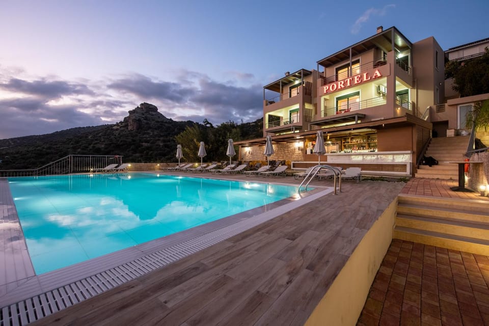 Night, Swimming pool