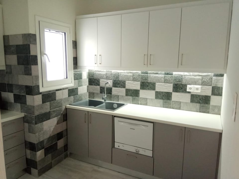 Spring, Day, Activities, Winter, Summer, Coffee/tea facilities, Kitchen or kitchenette, Other, Other, Photo of the whole room, Decorative detail, Decorative detail, Seating area, Dining area, Autumn, On site, Area and facilities, Seasons