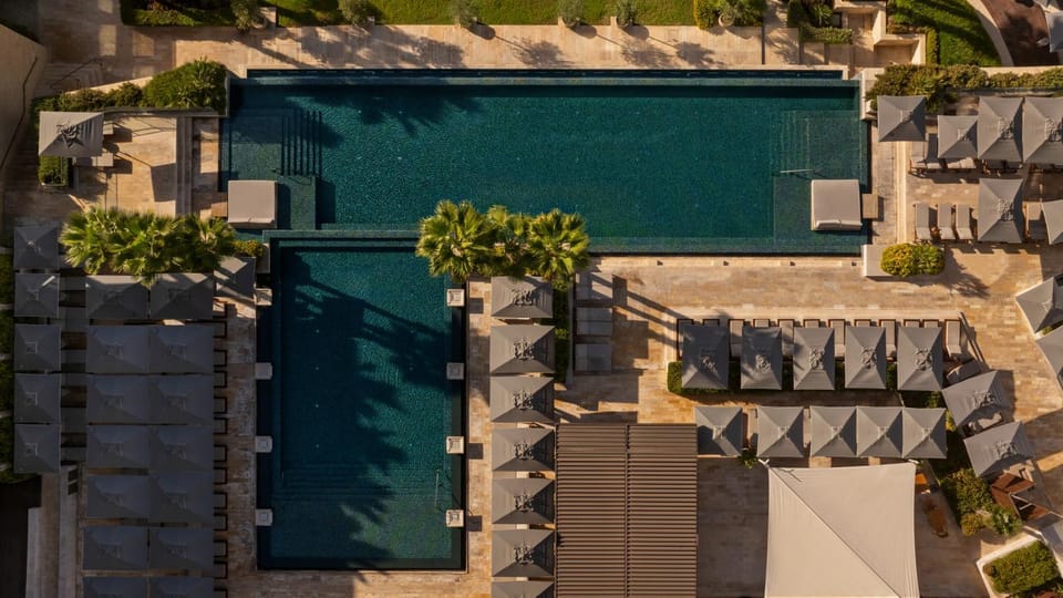 Pool view, Swimming pool