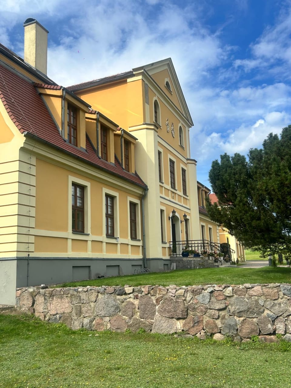 Pałac w Rymaniu Hotel in West Pomeranian Voivodeship, Poland