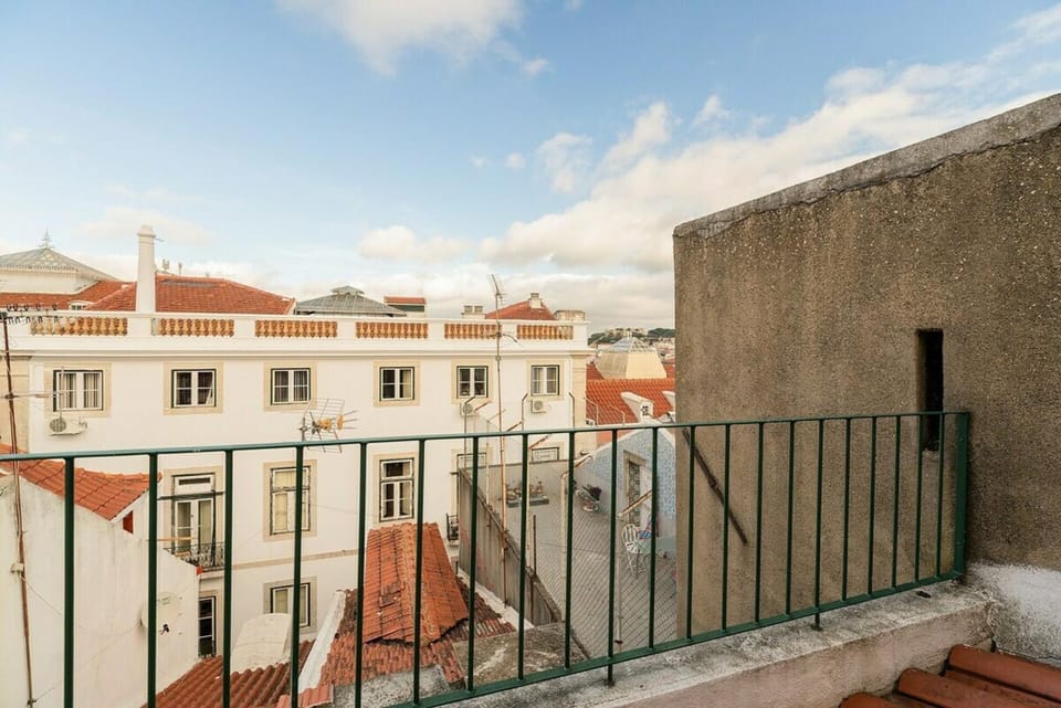 Attic Apartment with Balcony in Bairro Alto Apartment in Lisbon