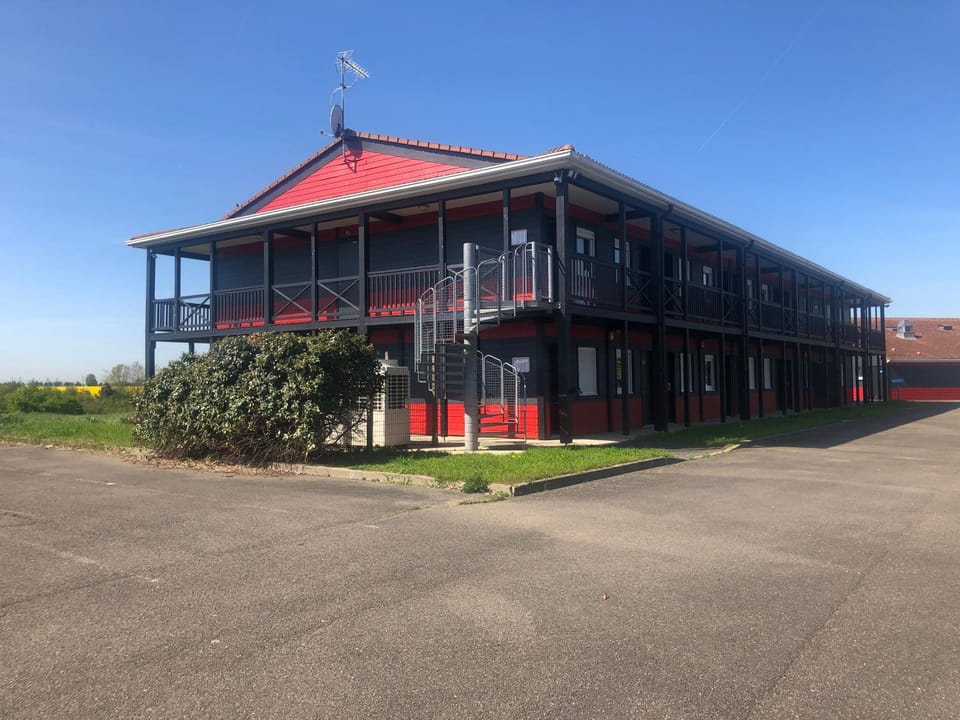 Property building, Facade/entrance