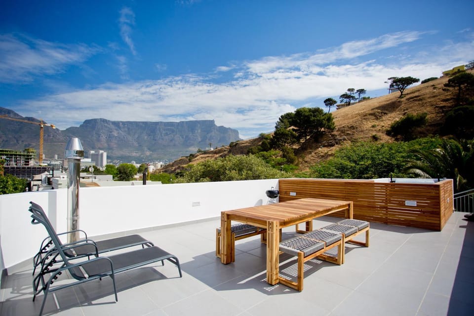 Patio, Patio, BBQ facilities, Seating area