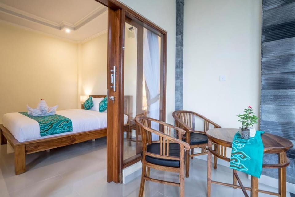 Seating area, Bedroom
