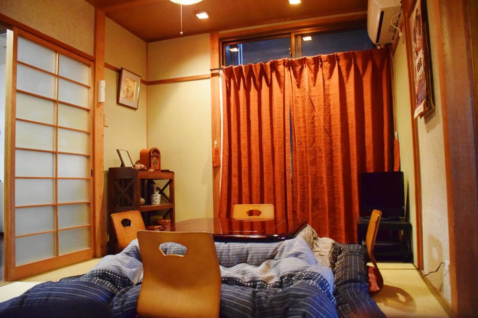 Living room, Photo of the whole room