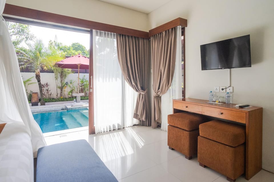 TV and multimedia, Pool view, Swimming pool
