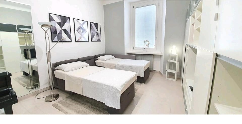 CHARMING Apartment Central Station Apartment in Milan