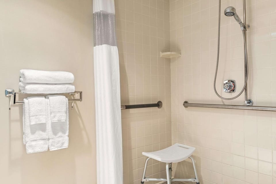 Bathroom, Photo of the whole room, On site