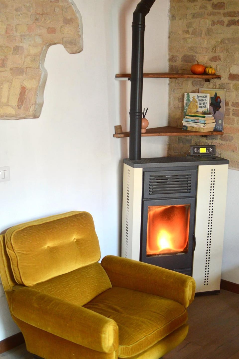 Living room, Decorative detail