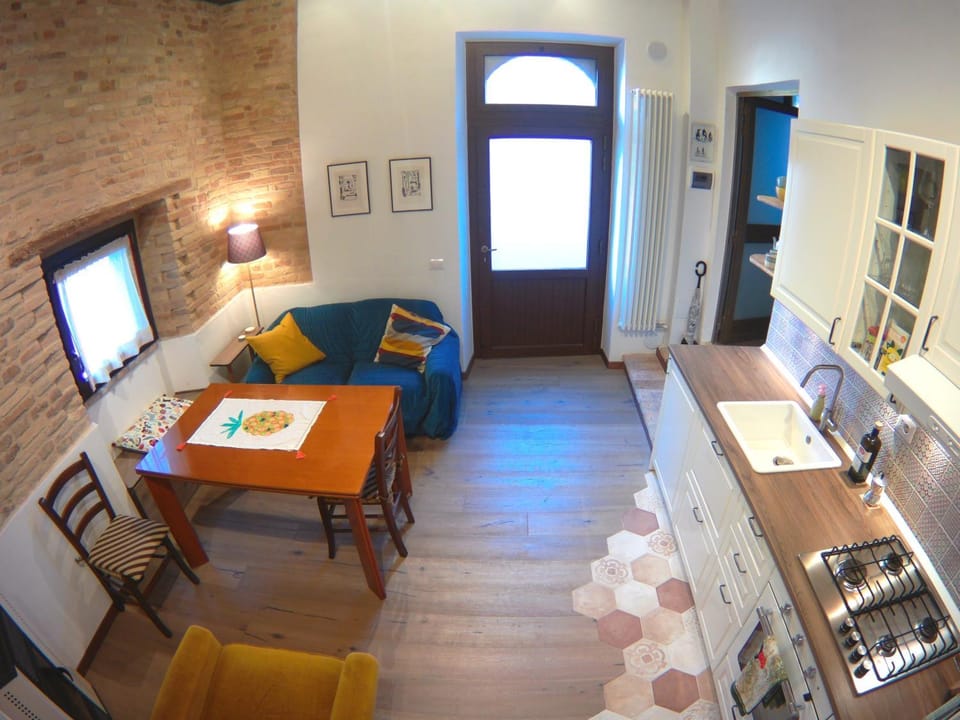 Kitchen or kitchenette, Living room, Photo of the whole room, Dining area