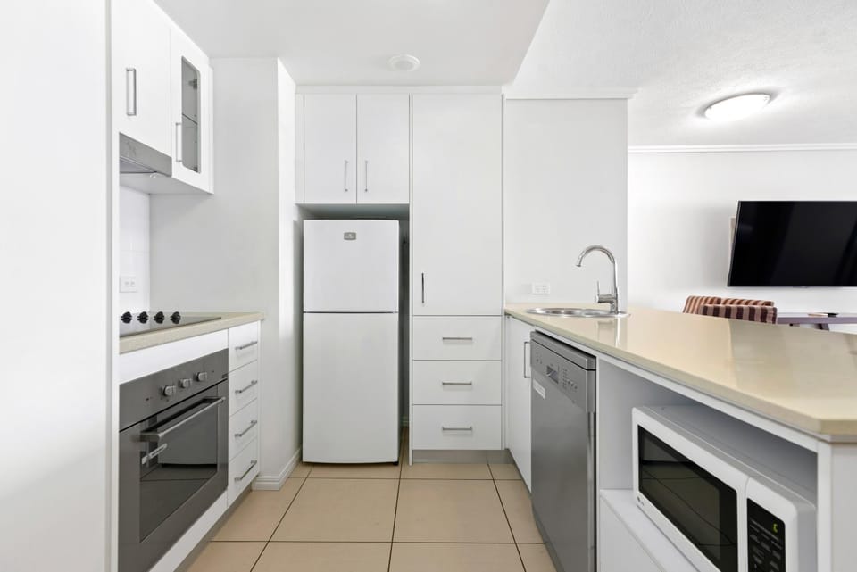 Kitchen or kitchenette, kitchen