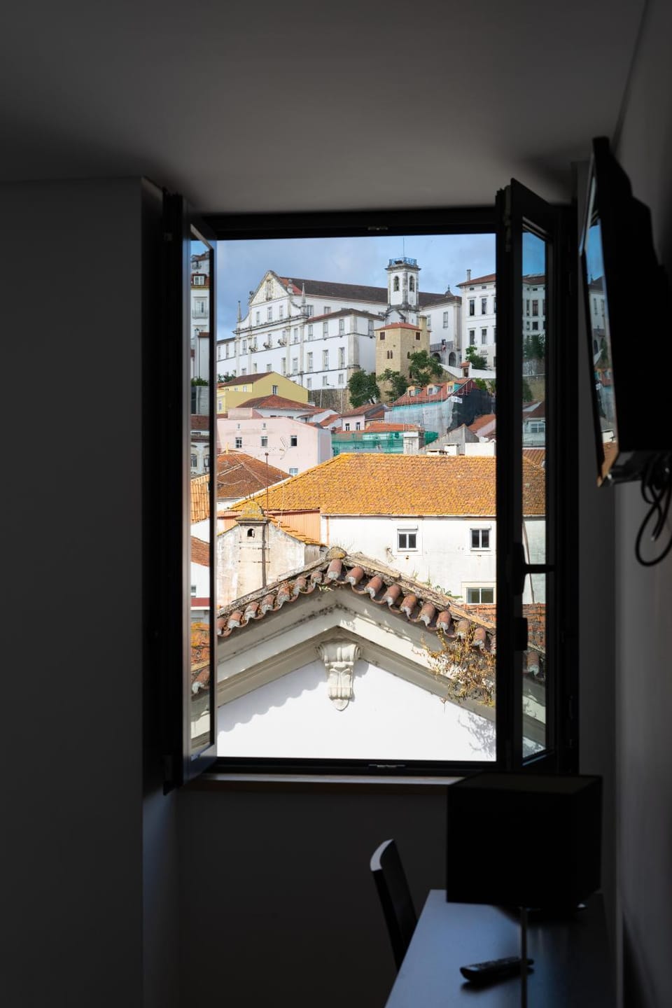 View (from property/room), City view