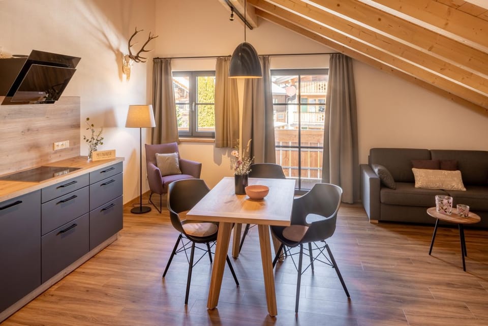 Riedbergerhorn - Gasthof & Ferienwohnungen Inn in Oberstdorf