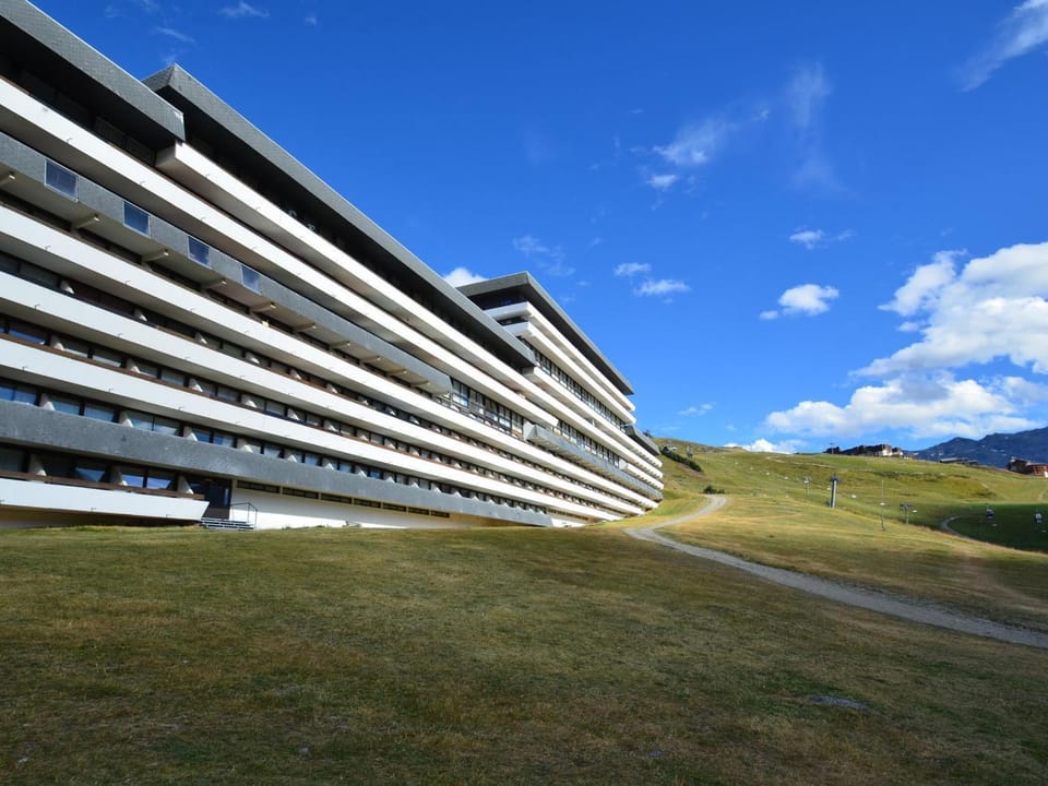Appartement économique 6 pers, balcon sud, Les Menuires - FR-1-452-171 Apartment in Les Allues