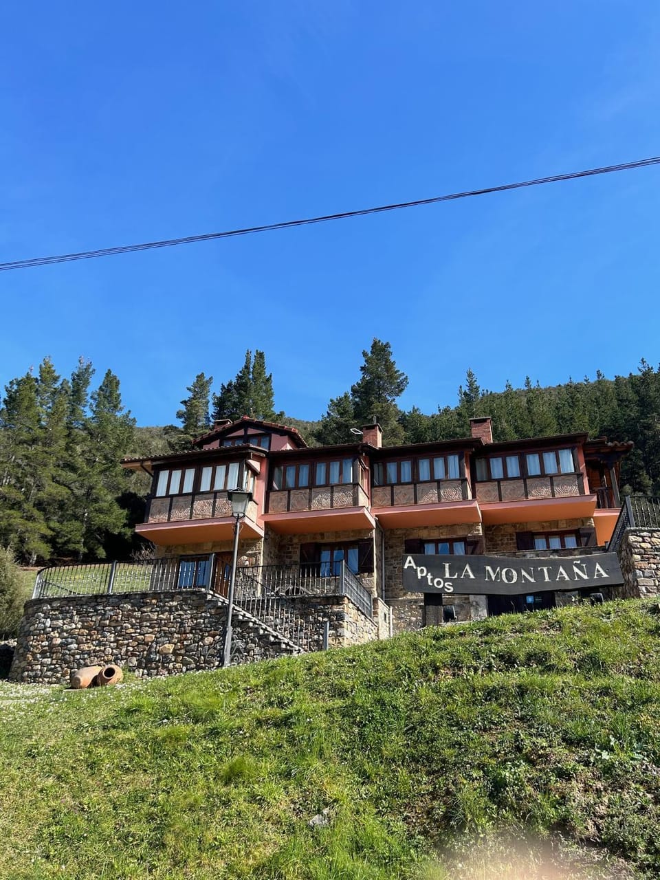 Apartamentos La Montaña Apartment in Cantabria