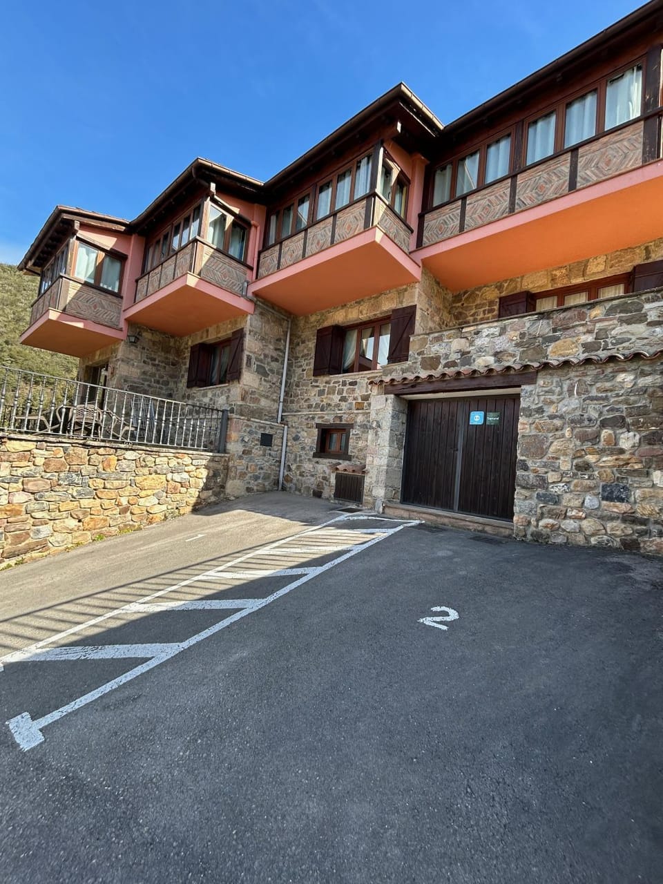 Apartamentos La Montaña Apartment in Cantabria