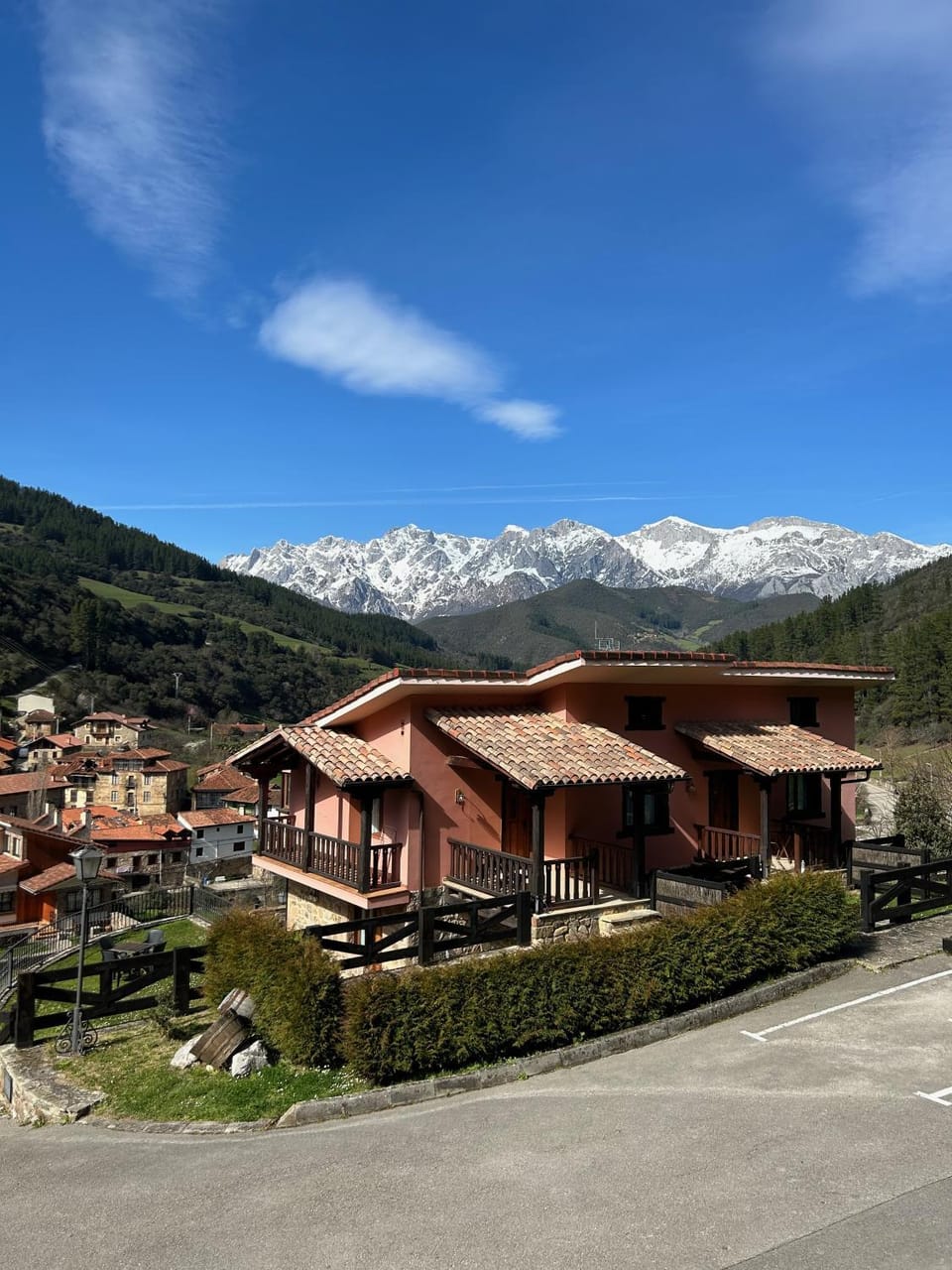 Apartamentos La Montaña Apartment in Cantabria