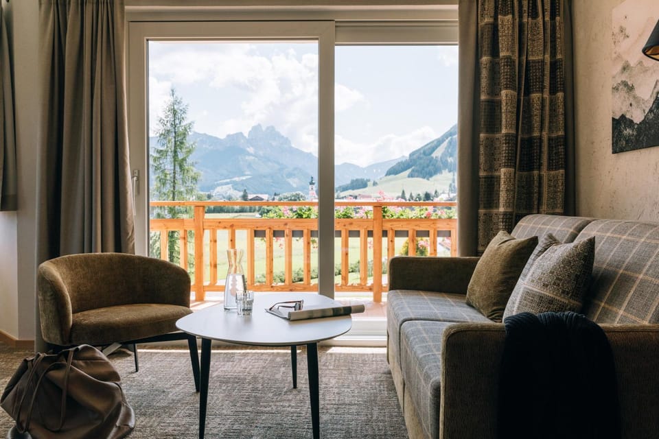 Seating area, Mountain view
