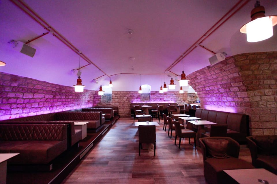 Restaurant/places to eat, Other, Evening entertainment