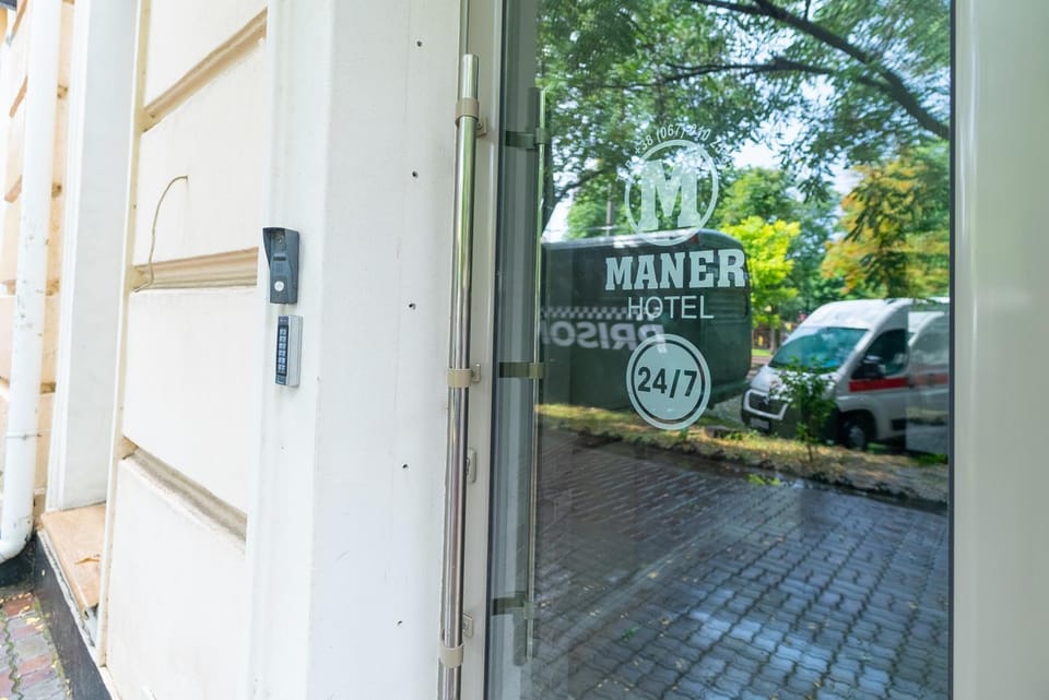 Logo/Certificate/Sign, Parking