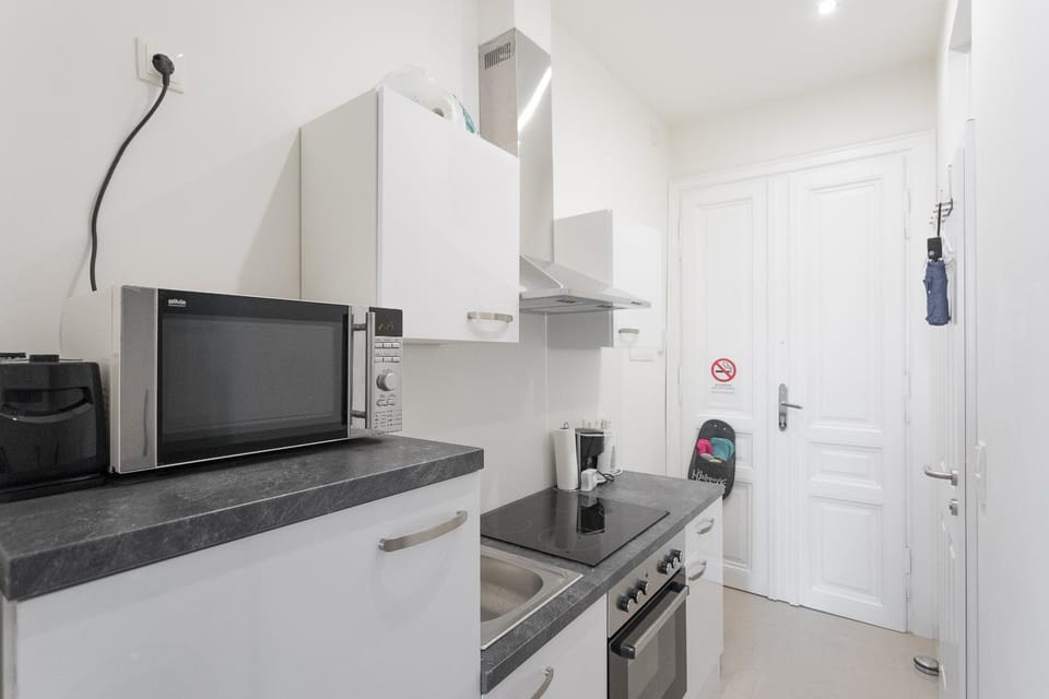 Kitchen or kitchenette, minibar, pet friendly, stove, toaster
