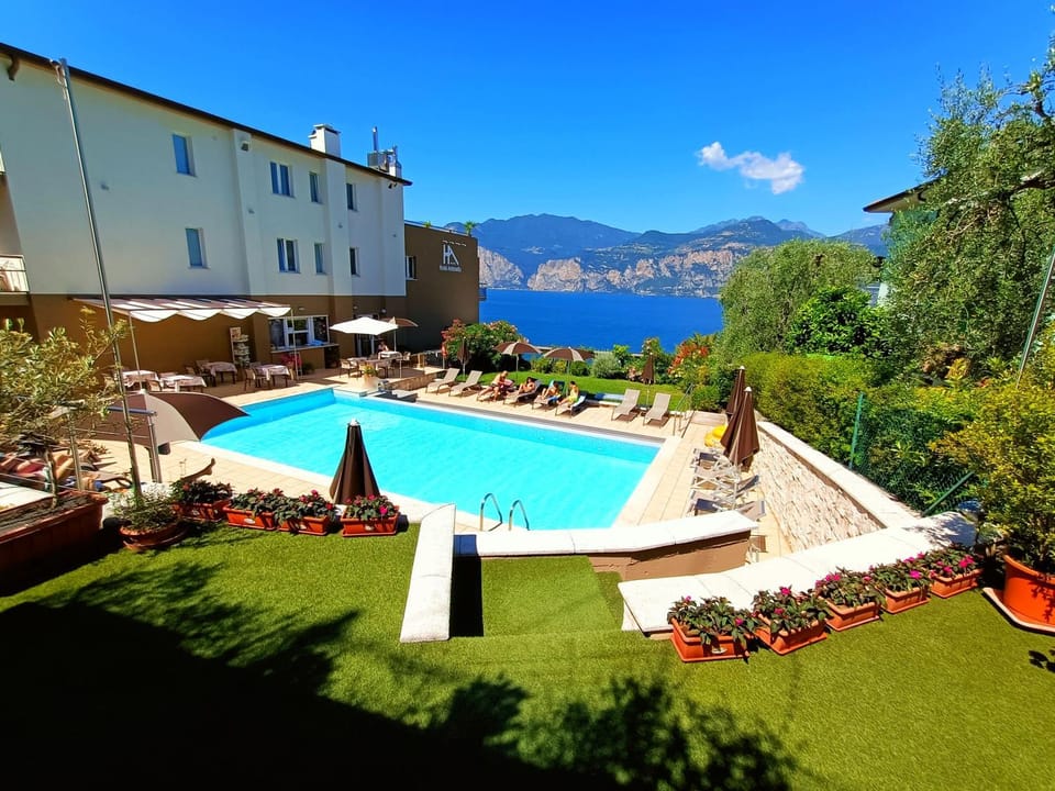 Garden, Garden view, Mountain view, Pool view, Swimming pool