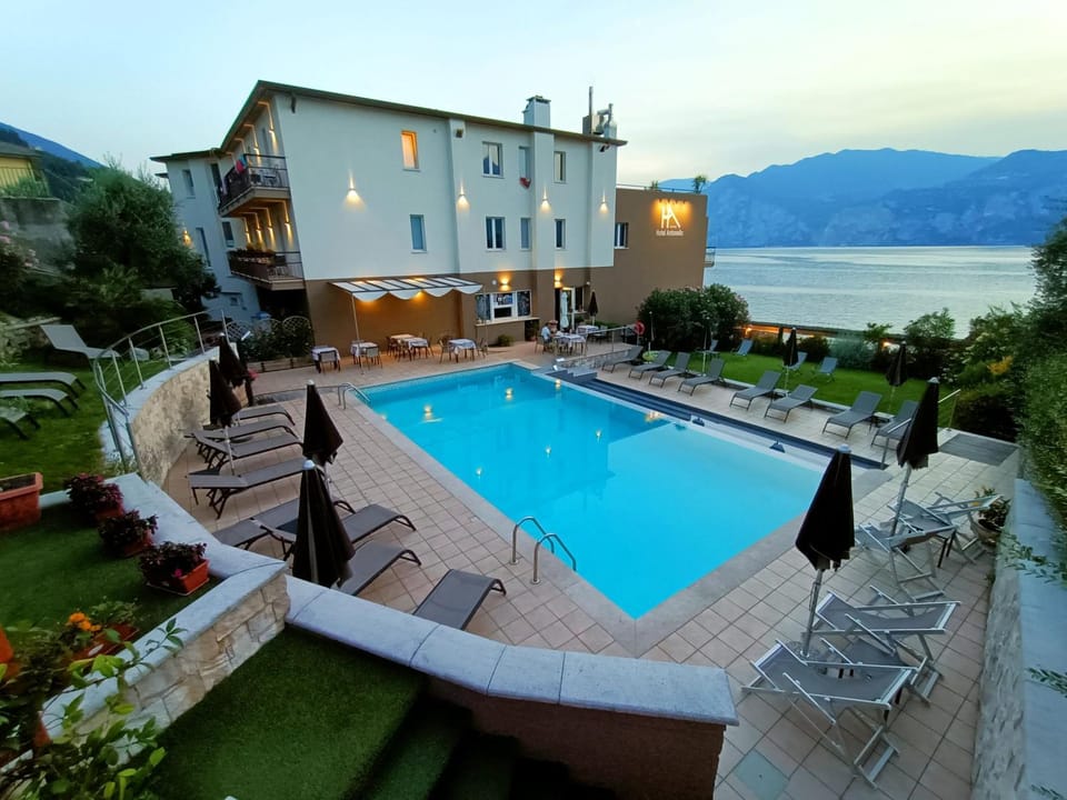 Property building, Lake view, Pool view, Swimming pool