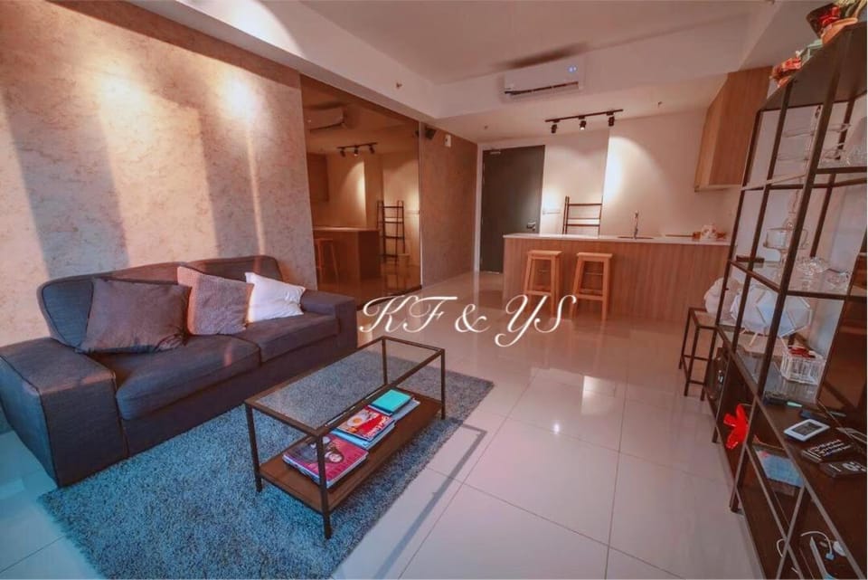 Tropicana 218 Macalister Apartment in George Town