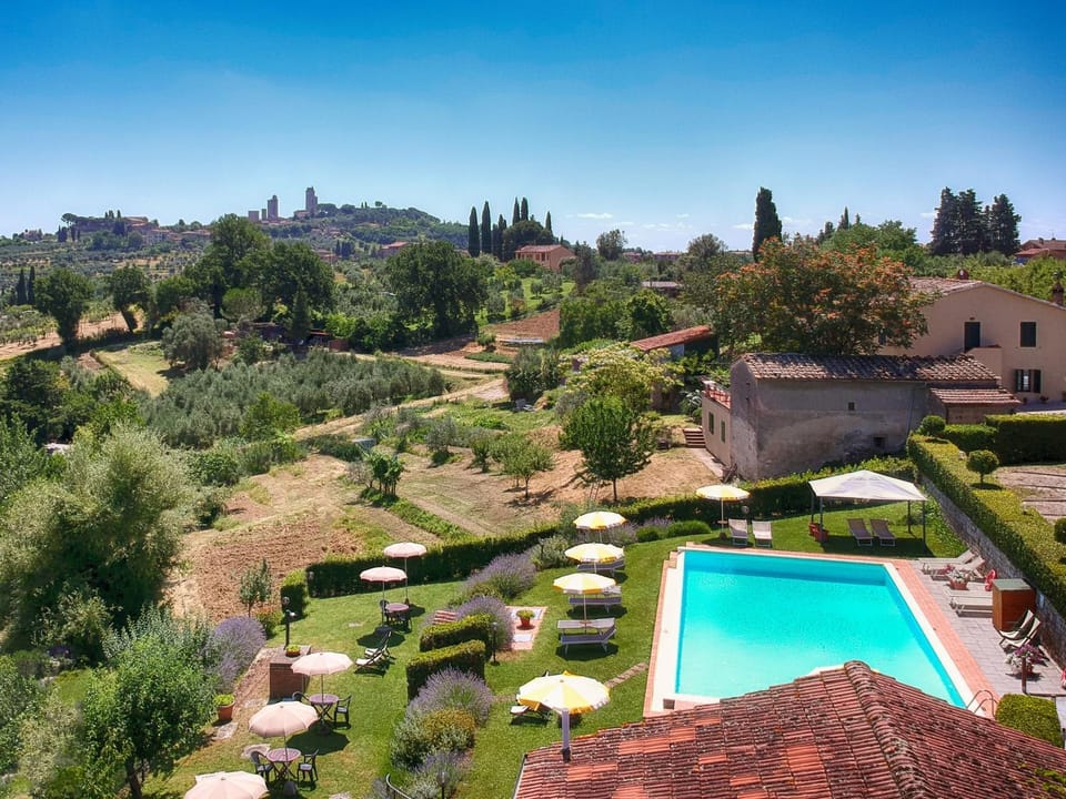 Nearby landmark, Natural landscape, Balcony/Terrace, Garden view, Landmark view, Pool view, Swimming pool