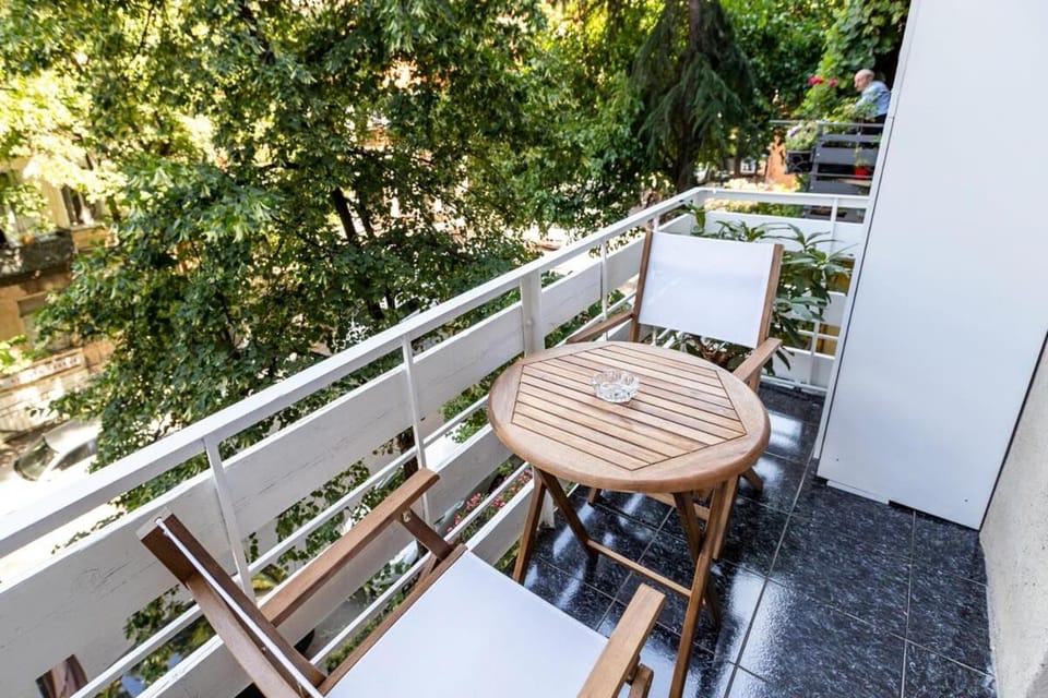 Central Vera Studio - Ideal for 3 - By Wehost Apartment in Tbilisi, Georgia