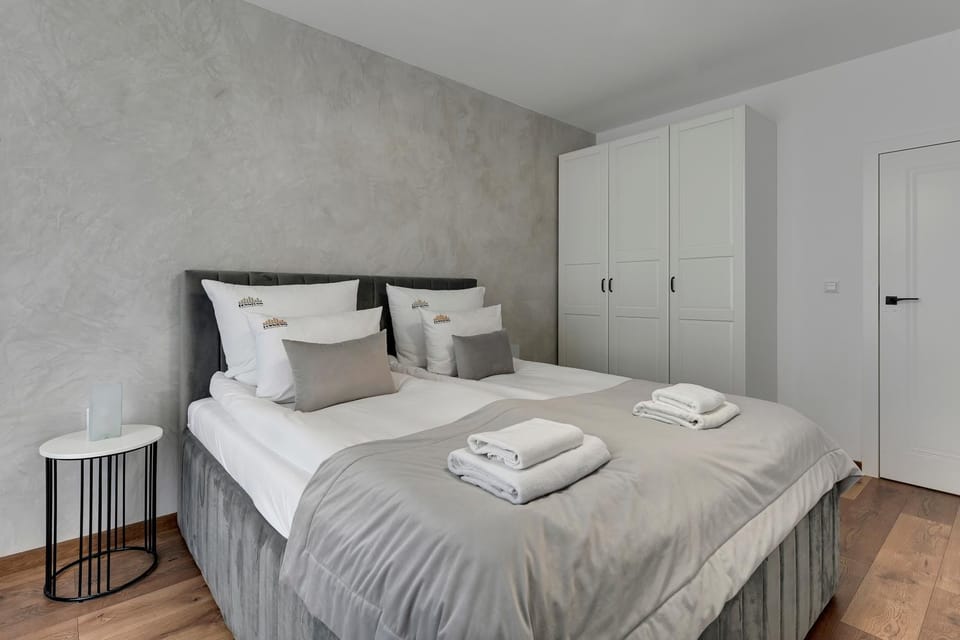 Bed, Photo of the whole room, Bedroom, towels, wardrobe